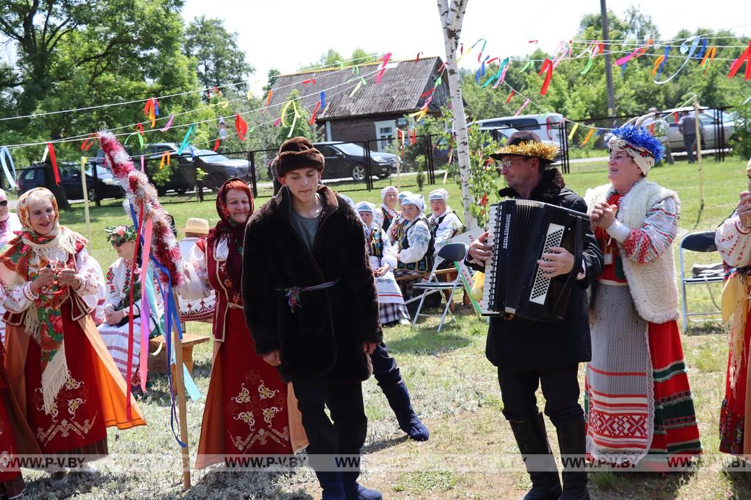 З самабытнай культурай Палескага краю пазнаёміў “Фальварак мінулага”