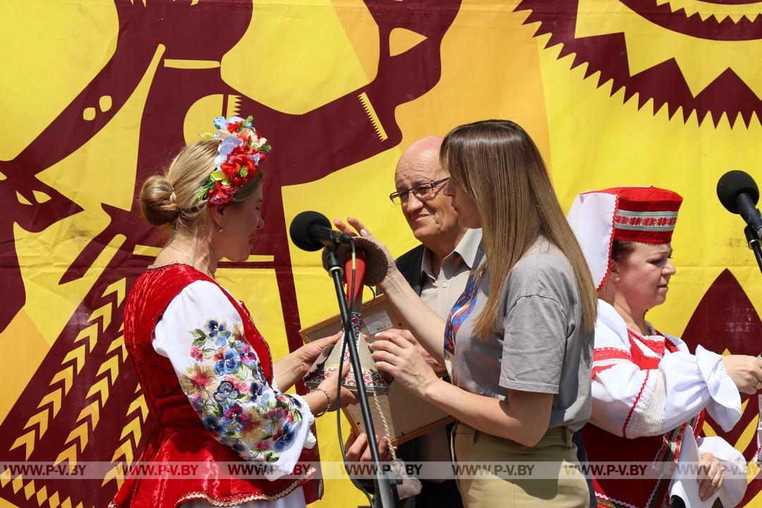 З самабытнай культурай Палескага краю пазнаёміў “Фальварак мінулага”
