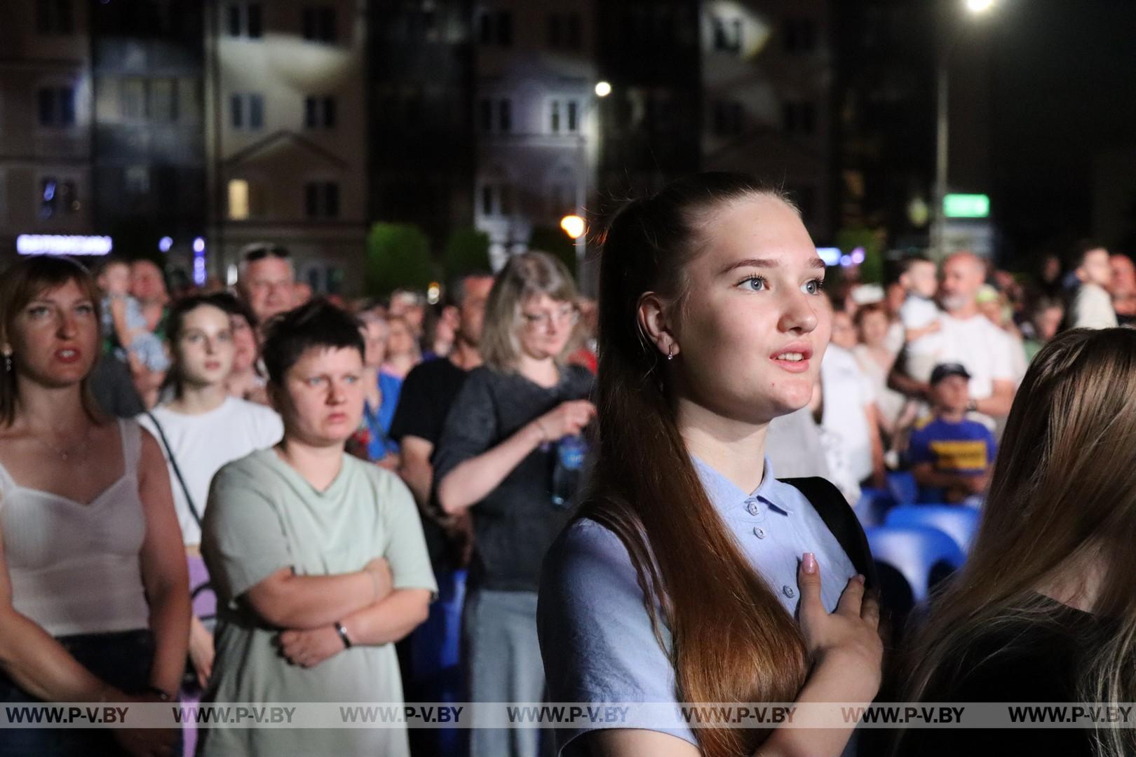 Пинчане приняли участие в республиканской патриотической акции "Споем гимн вместе"