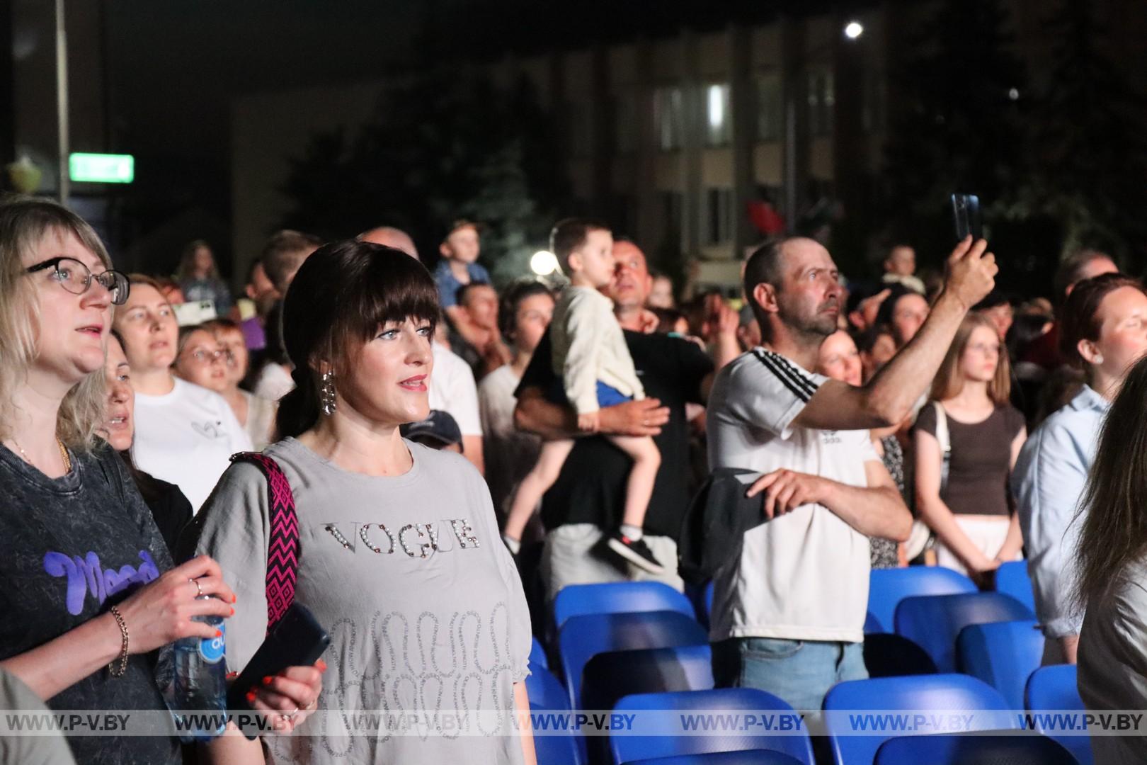 Пинчане приняли участие в республиканской патриотической акции "Споем гимн вместе"