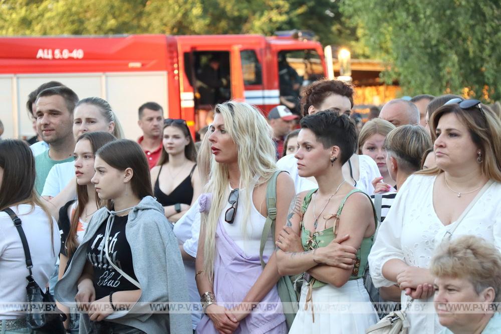 Ставок собрал друзей на Купалье