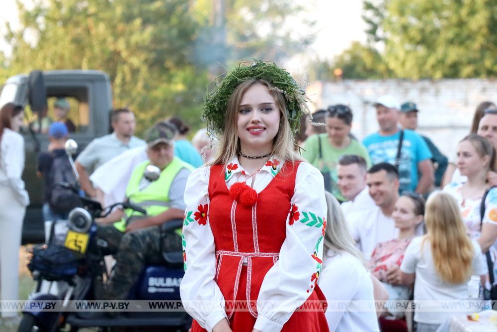 Ставок собрал друзей на Купалье