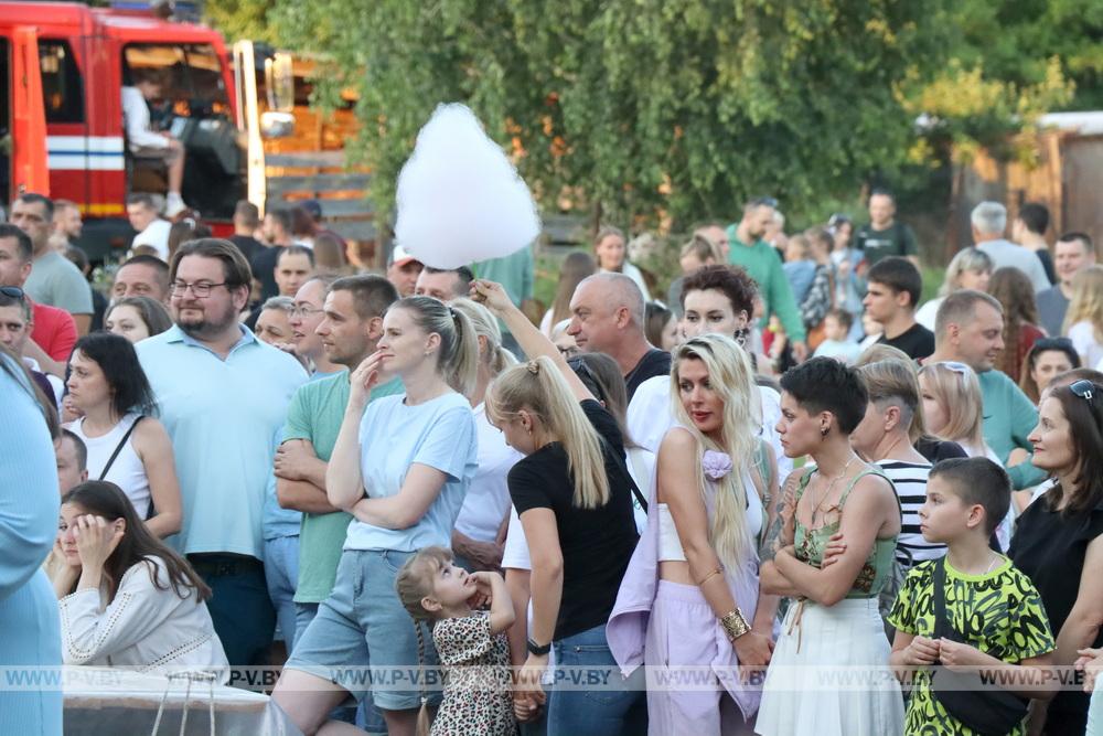 Ставок собрал друзей на Купалье