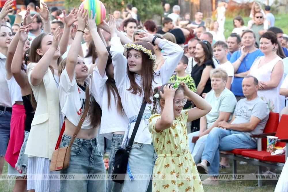 Ставок собрал друзей на Купалье