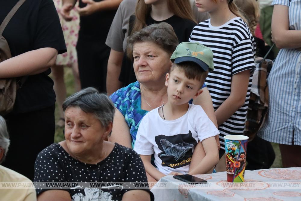 Ставок собрал друзей на Купалье