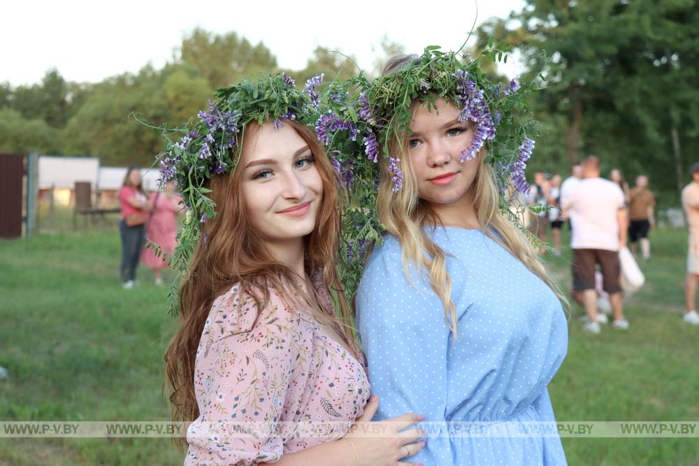 Ставок собрал друзей на Купалье