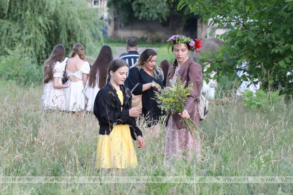 Ставок собрал друзей на Купалье