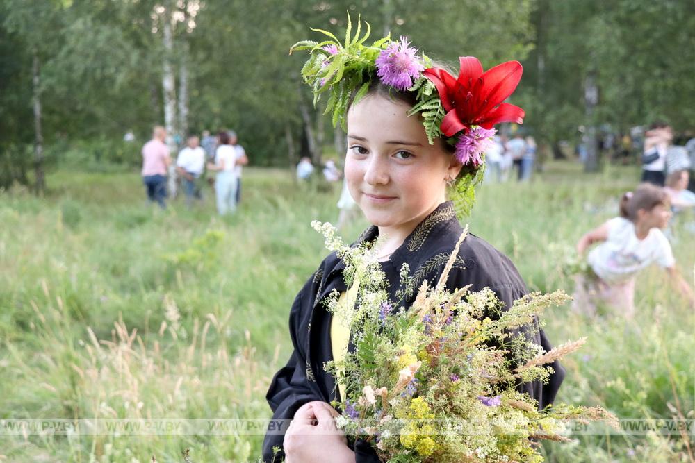 Ставок собрал друзей на Купалье Ставок собрал друзей на Купалье