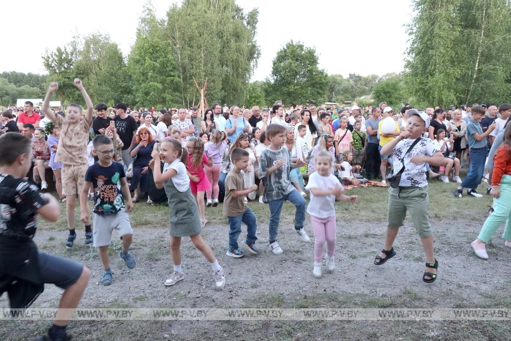 Ставок собрал друзей на Купалье