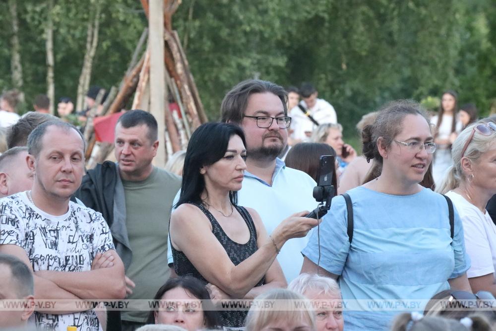 Ставок собрал друзей на Купалье