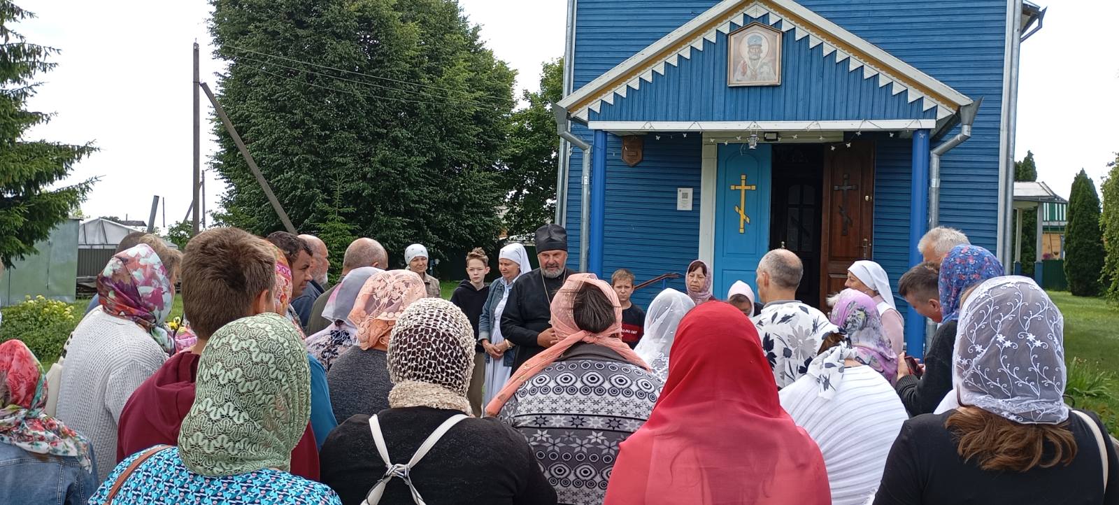 Подопечные ТЦСОН Пинского района поклонились святыням в Купятичах и Лыще