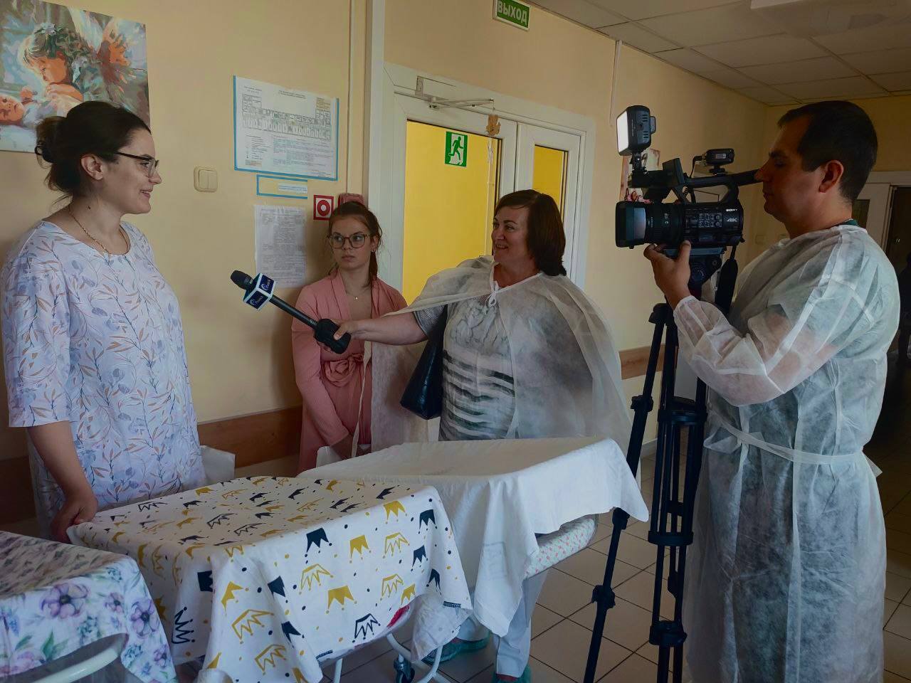 Акция "Белая Русь" с любовью к детям" – в Пинском роддоме