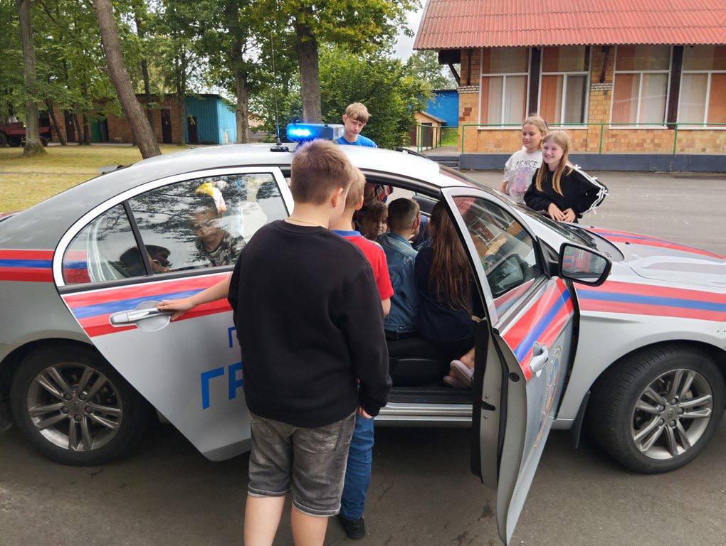 Работники МЧС провели учебную эвакуацию в детском оздоровительном лагере «Поречье»