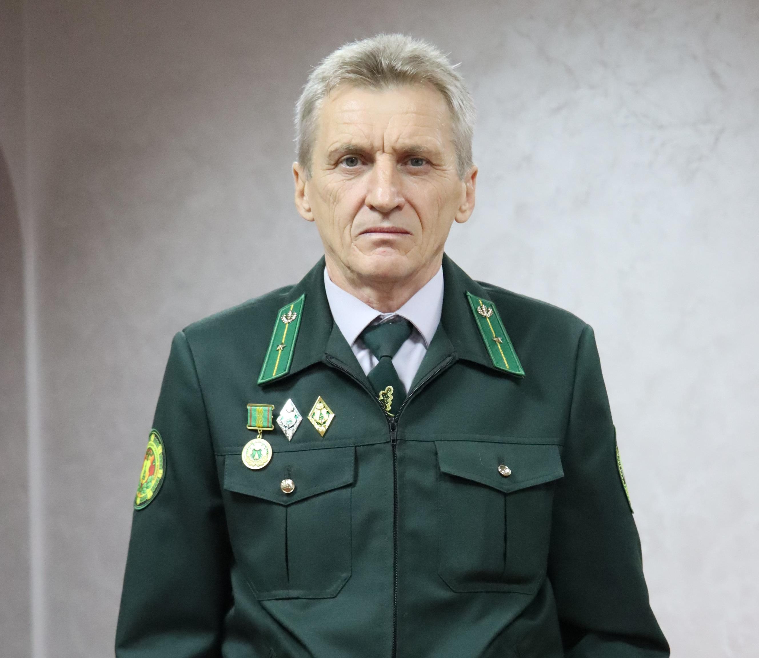Юрий Гуринович пятый год трудится начальником укрупненной пожарно-химической станции Пинского лесхоза