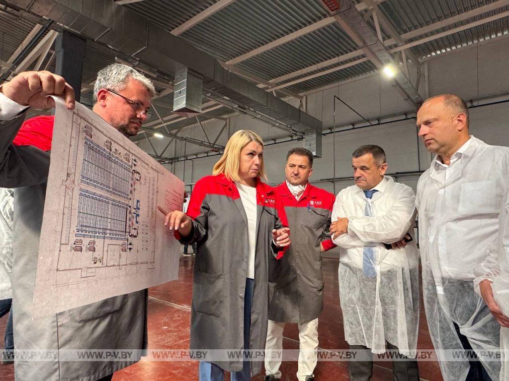 Министр экономики Республики Беларусь Юрий Чеботарь находится с рабочим визитом в Пинске
