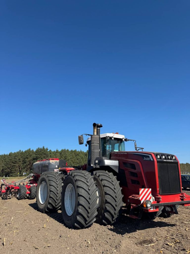 Инновационную технологию посева Strip-Till испытали аграрии ОАО «Охово».