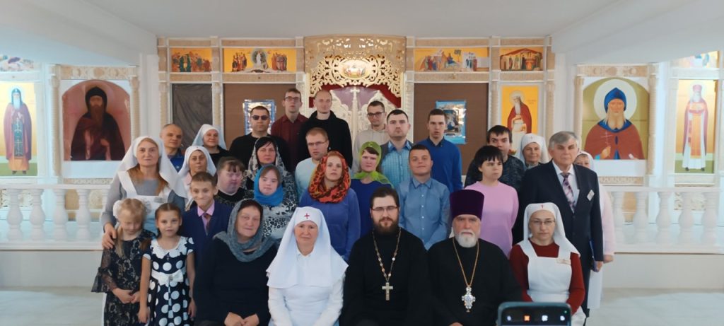 Воспитанники ТЦСОН г. Пинска выступали в соборе, пекли блинчики, много общались Воспитанники ТЦСОН г. Пинска выступали в соборе, пекли блинчики, много общались