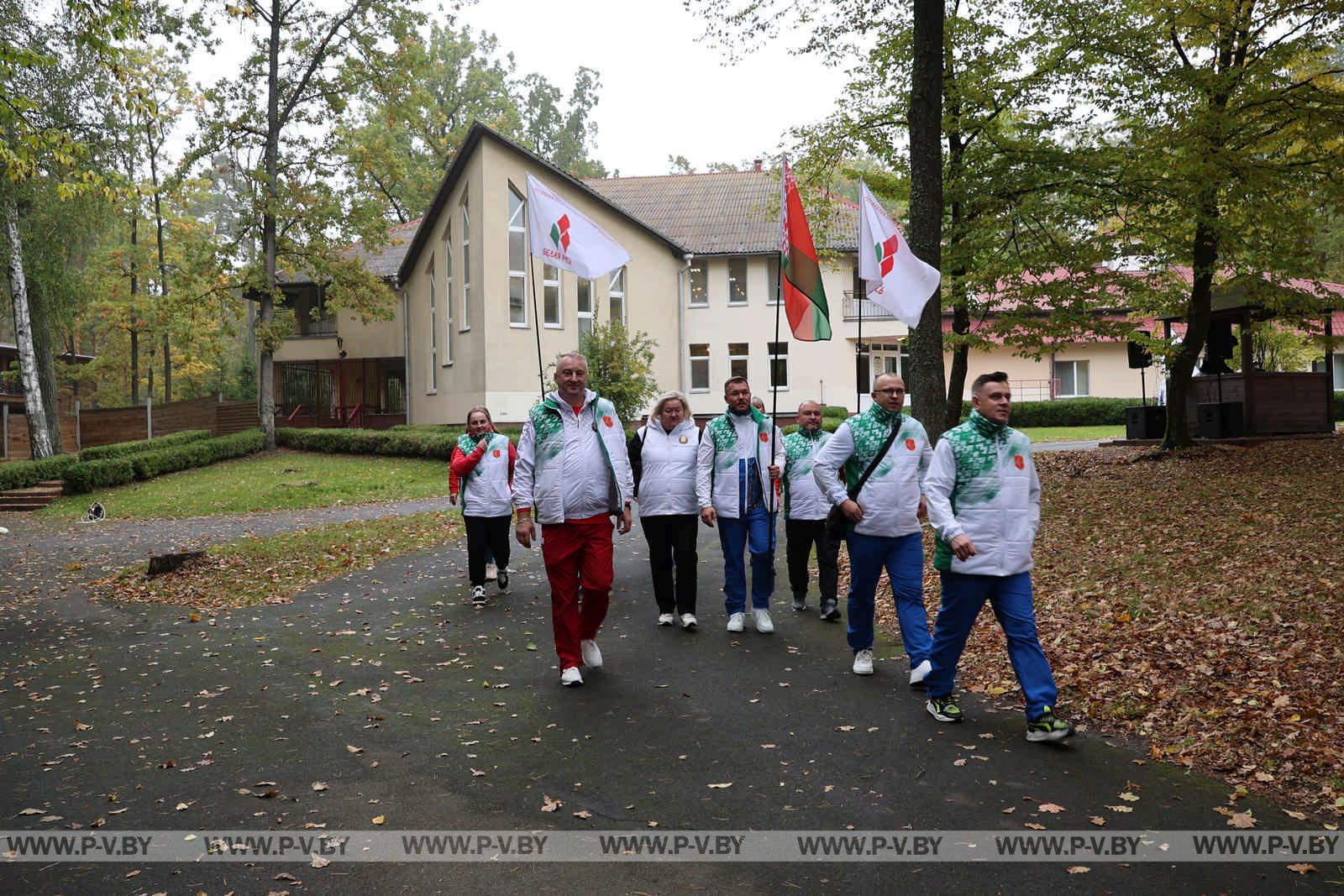 «Полешуки» и «Пинчуки» очаровали областной туристический слёт