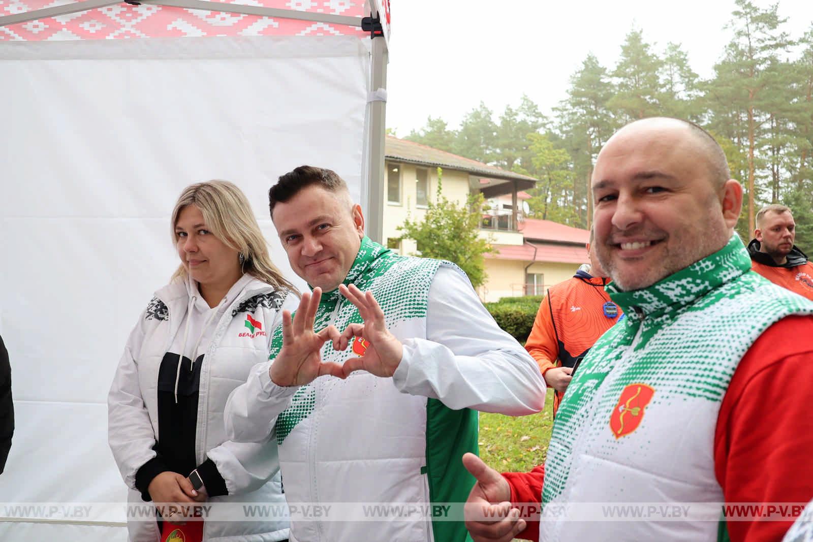 «Полешуки» и «Пинчуки» очаровали областной туристический слёт