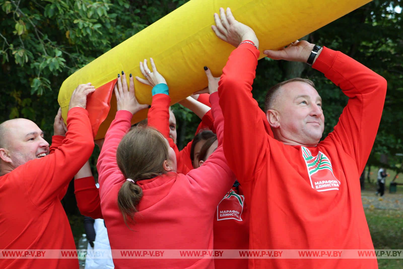«Полешуки» и «Пинчуки» очаровали областной туристический слёт