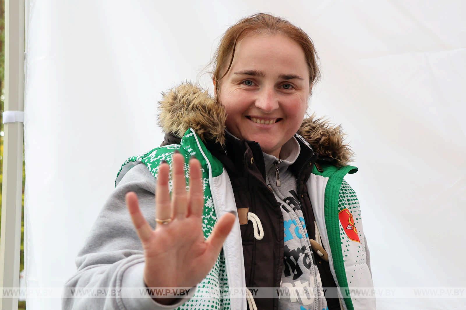 «Полешуки» и «Пинчуки» очаровали областной туристический слёт