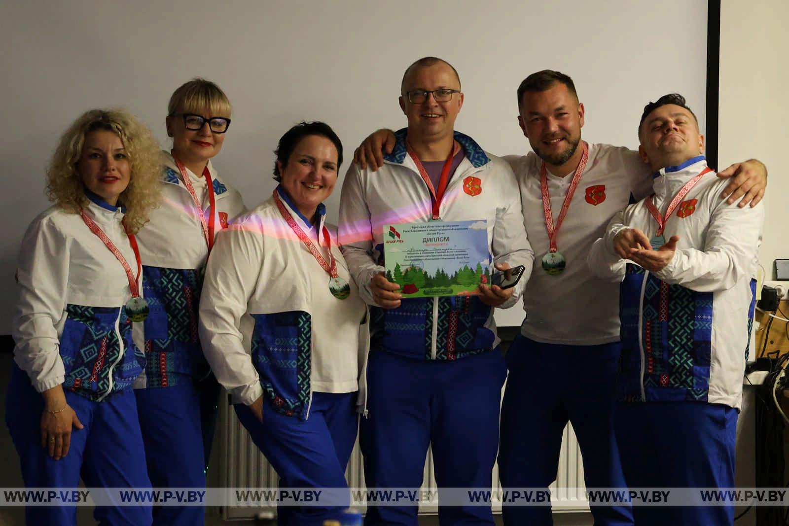 «Полешуки» и «Пинчуки» очаровали областной туристический слёт