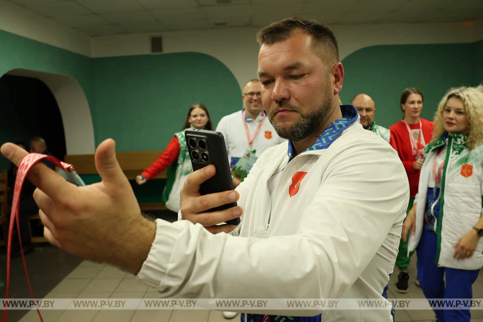«Полешуки» и «Пинчуки» очаровали областной туристический слёт