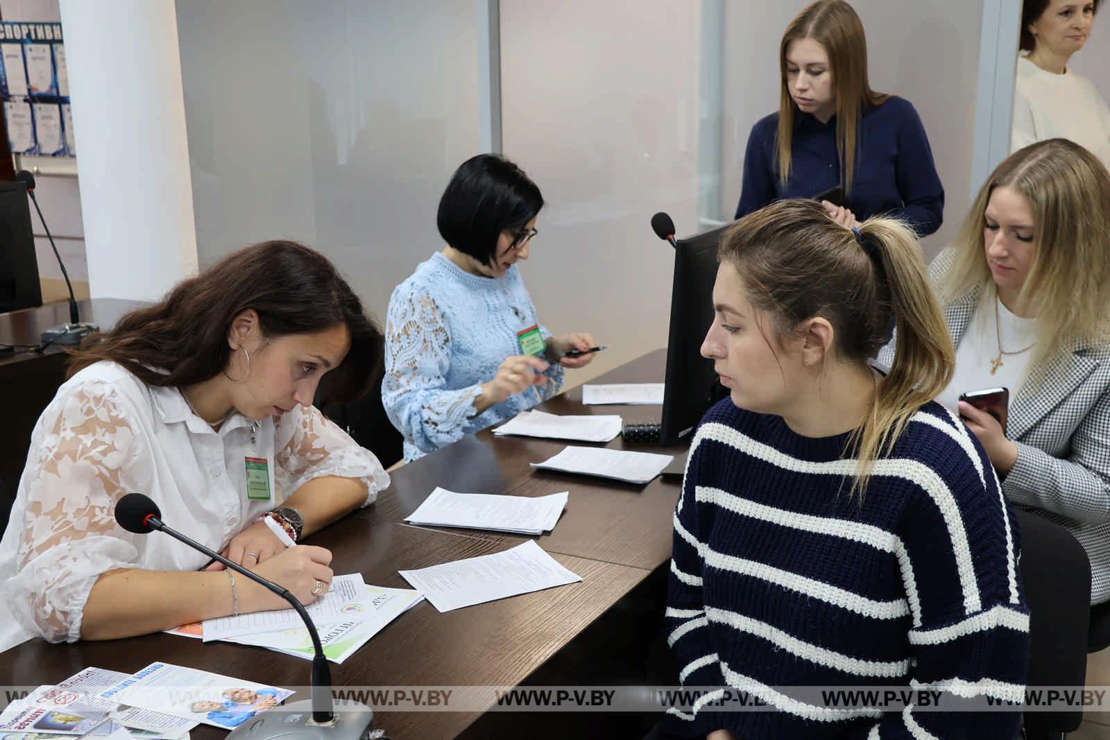 Не обращаясь в поликлинику, могли сделать ЭКГ, биохимический анализ крови, измерить давление