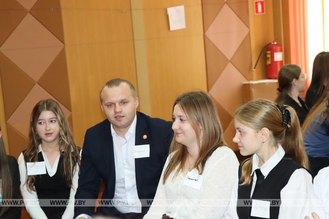 Молодые парламентарии Пинщины: встреча на 100%!