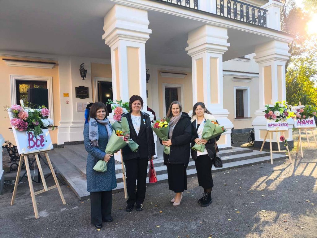 Многодетные пинчанки отмечены государственной наградой Многодетные пинчанки отмечены государственной наградой