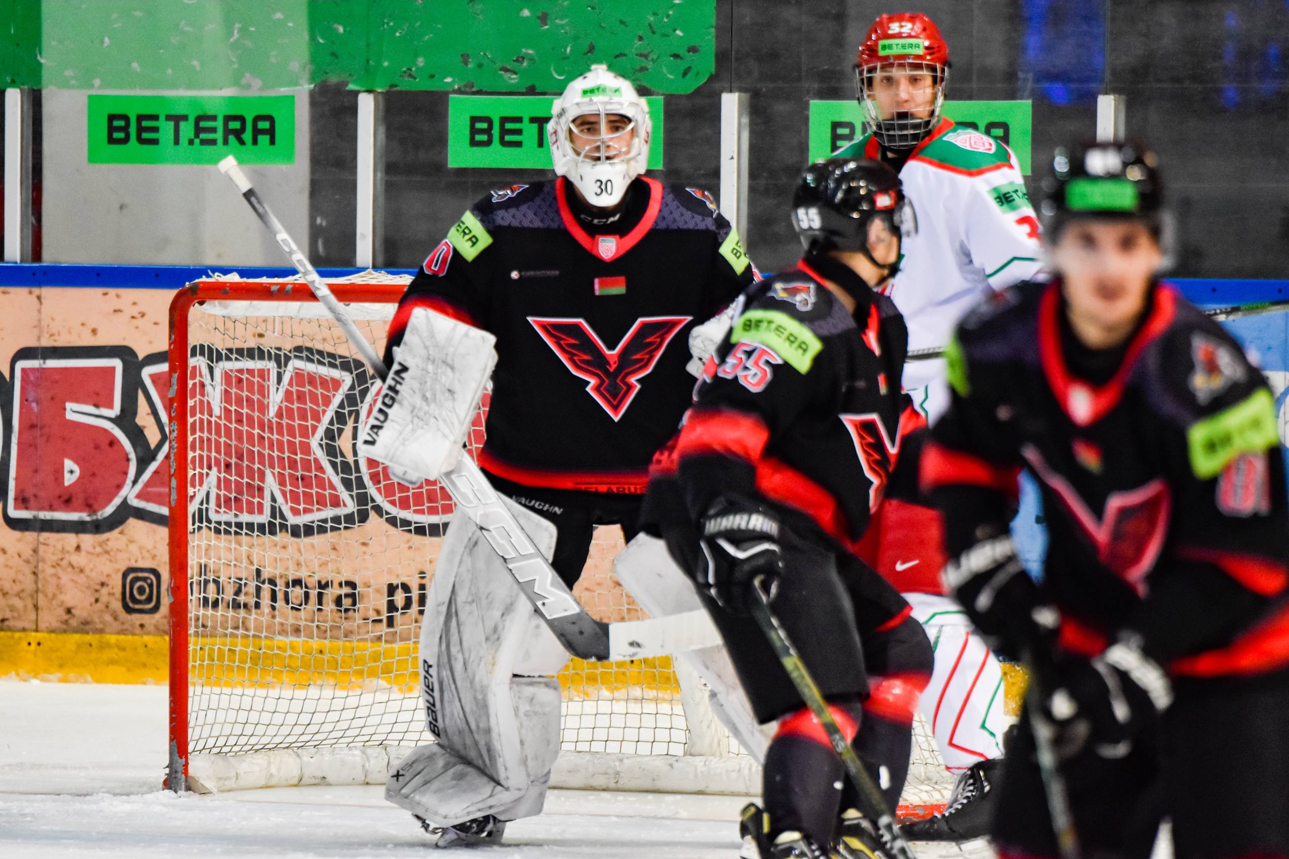 «Ястребы» прервали победную серию юниорской сборной «Беларусь U18»