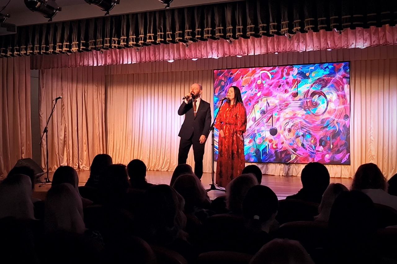 Денис и Наталья Голубевы выступили с концертом в столице