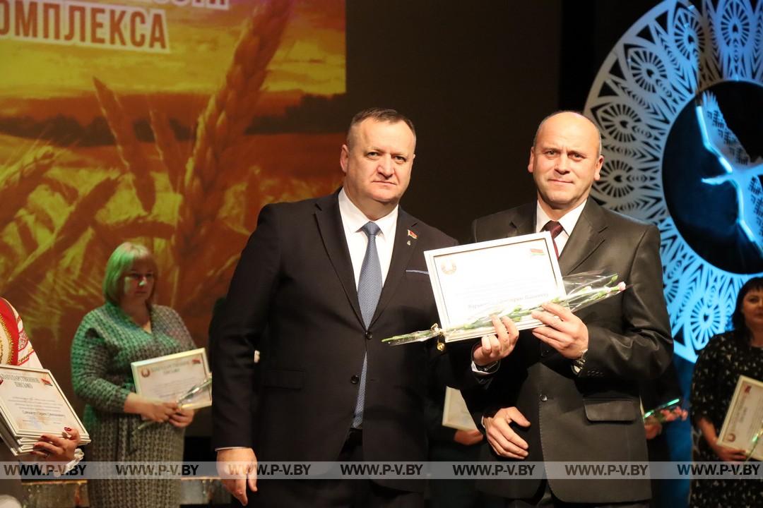 Заслуженные награды тем, кто знает цену хлебу