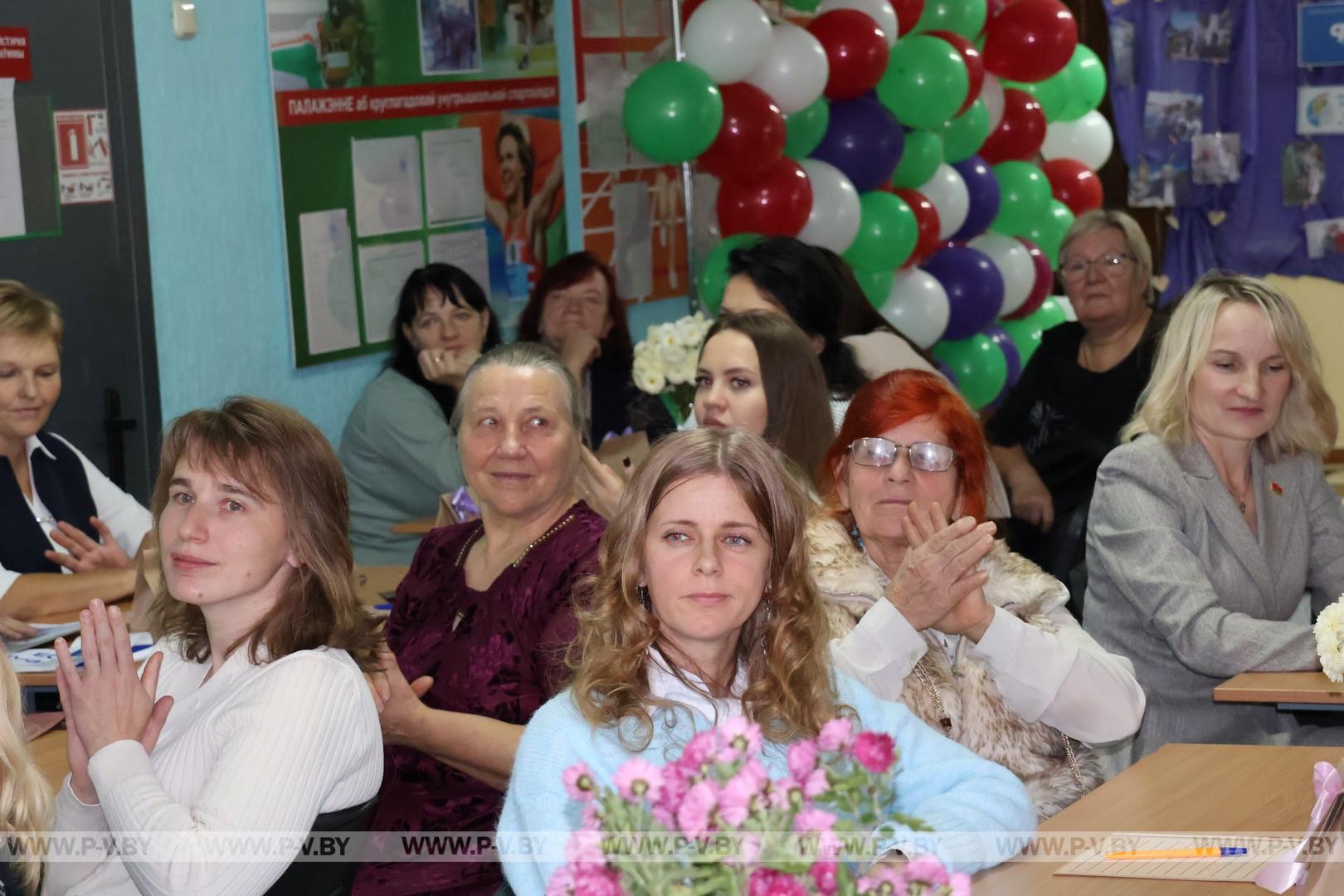 Привет, династия! Состоялась встреча представителей педагогических династий