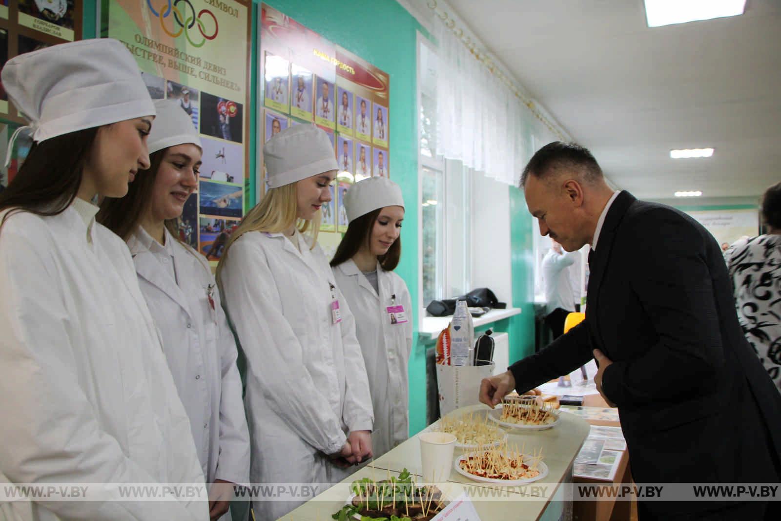 Пинский государственный аграрный технологический колледж отметил 80-летие