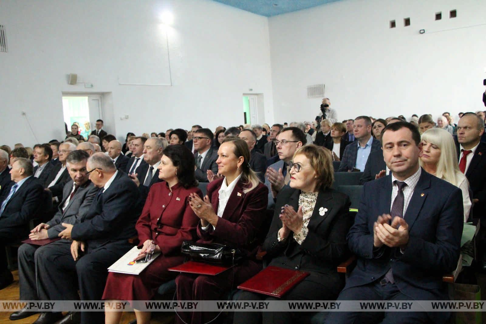 Пинский государственный аграрный технологический колледж отметил 80-летие