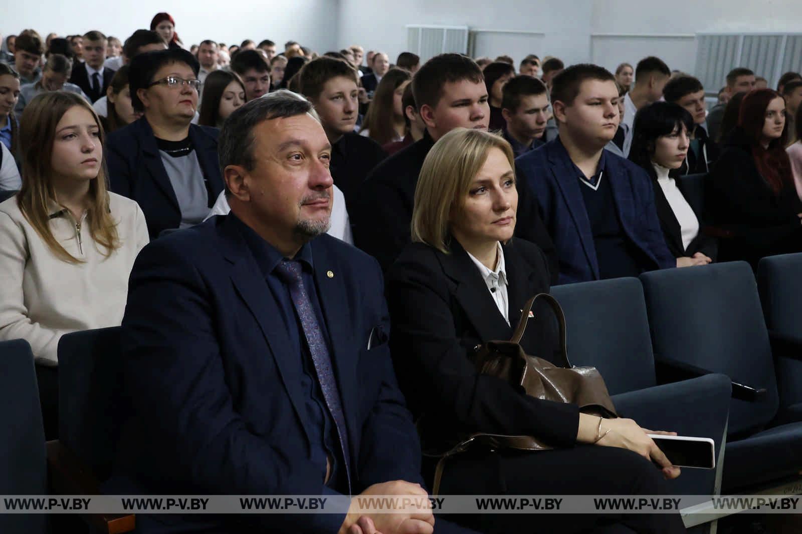 В Пинском аграрном технологическом колледже проходит неделя Витебской ордена «Знак Почета» государственной академии ветеринарной медицины