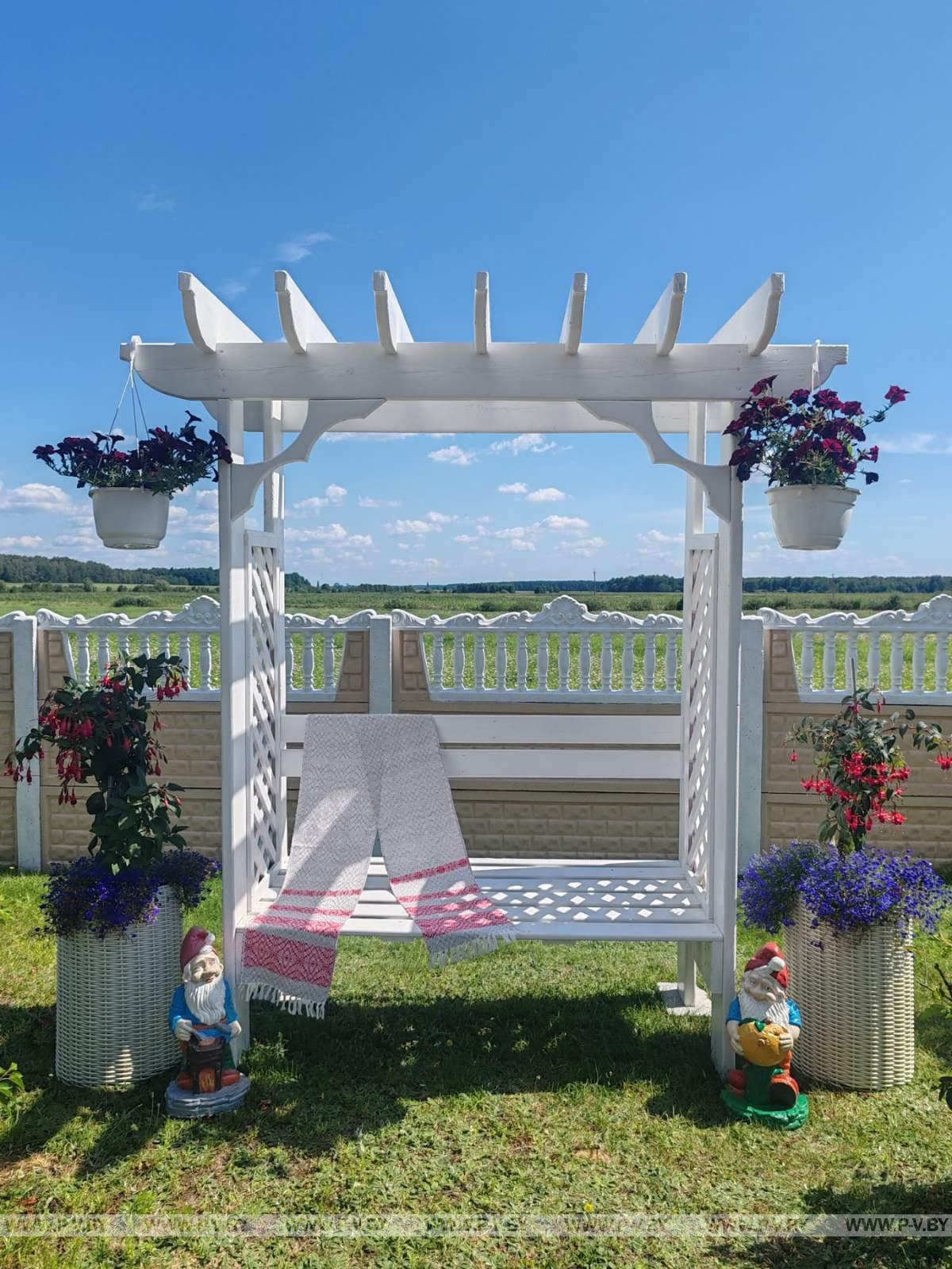 Лучшие в области «Цветы Победы» у пансионата «Меречанка»