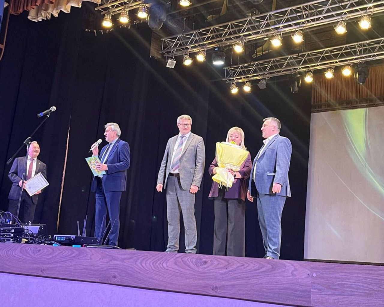 35 лет - Пинскому колледжу искусств