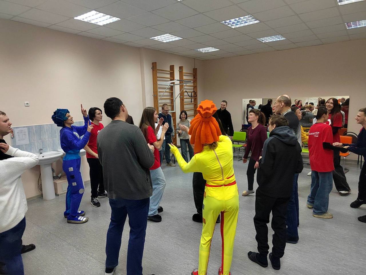 Яркая программа от волонтеров