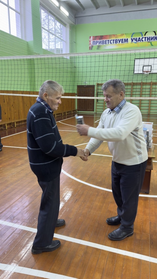 Ветераны спорта Пинщины завершили сезон соревнованием и песней