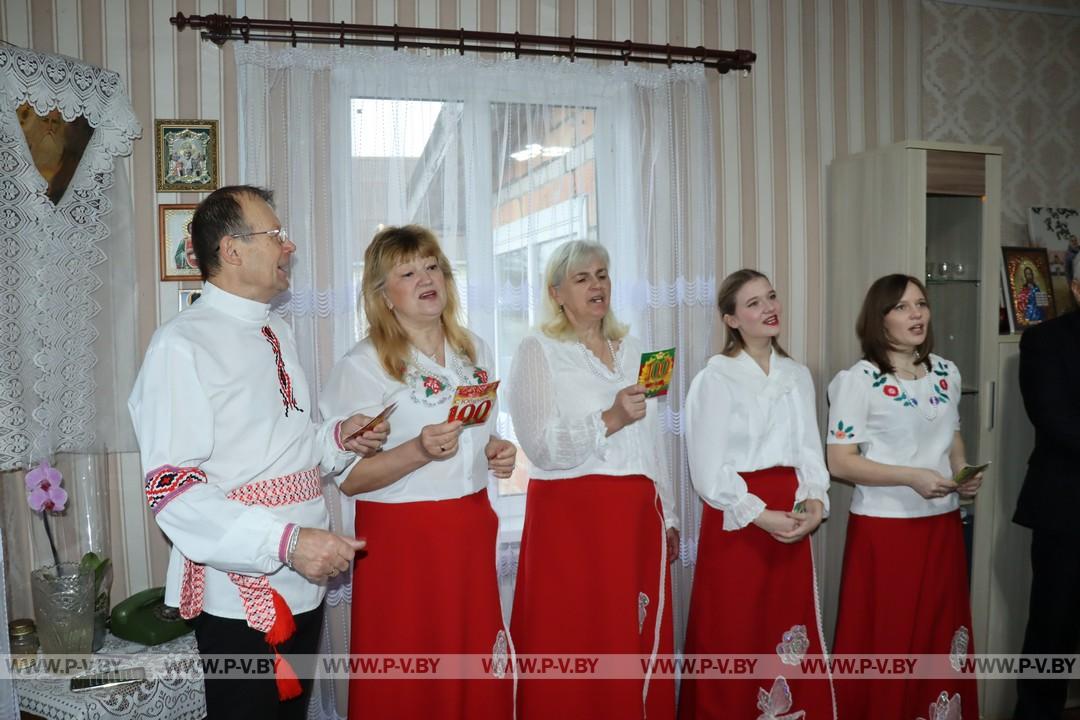 100-летний юбилей отметила мама, бабушка, прабабушка и прапрабабушка Павла Андреевна Бойба