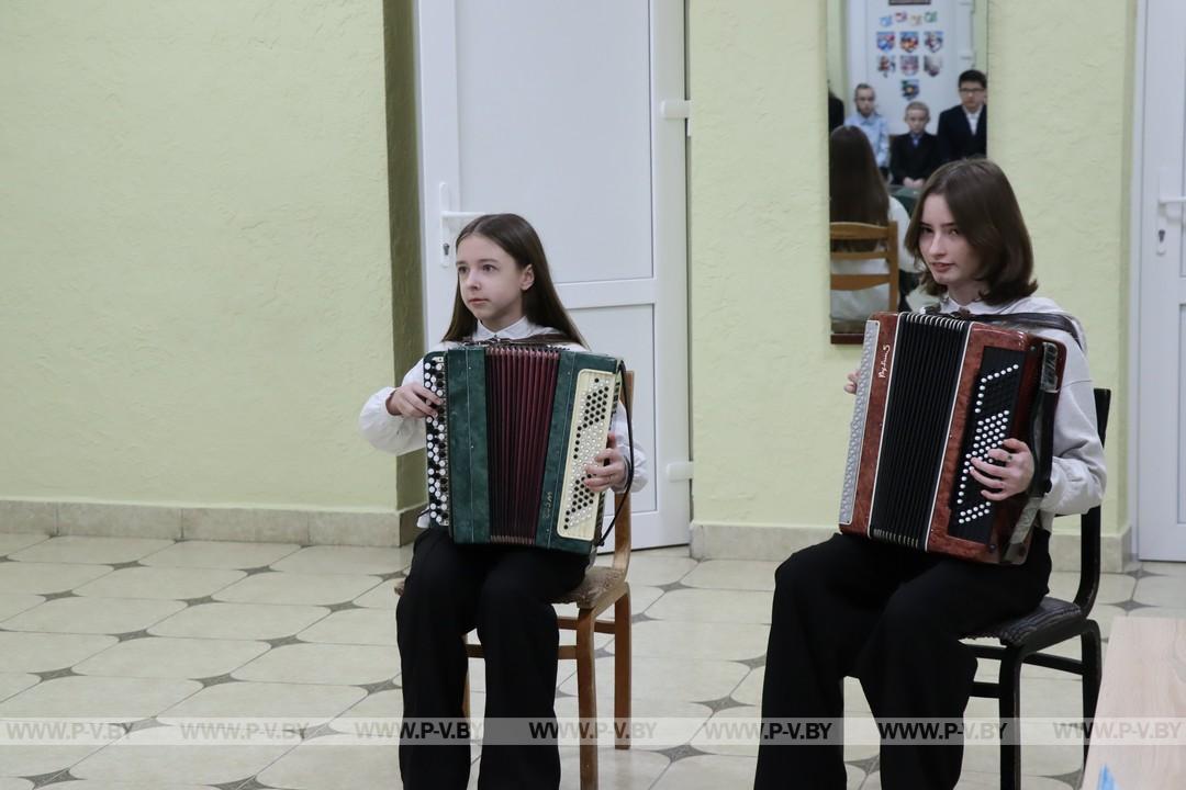 18 декабря органам загс Республики Беларусь исполнилось 108 лет