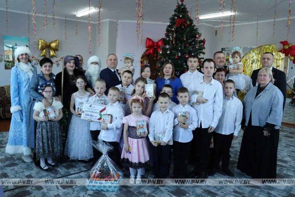 Подарки под ёлочку от «Белой Руси» и не только Подарки под ёлочку от «Белой Руси» и не только