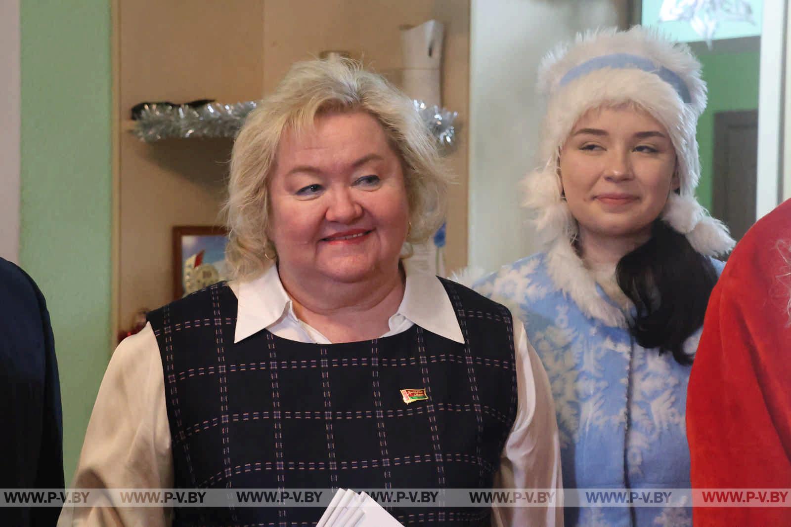 В Пинске дан старт новогодней благотворительной акции "Наши дети"