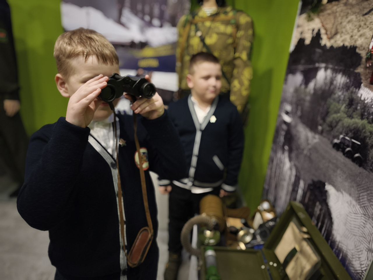 Пограничники приняли участие в торжественном посвящении школьников в члены «БРПО»