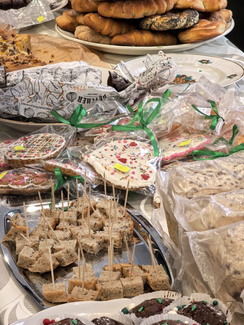 В Пинских тепловых сетях прошла благотворительная выставка-ярмарка "Под крылом ангела"