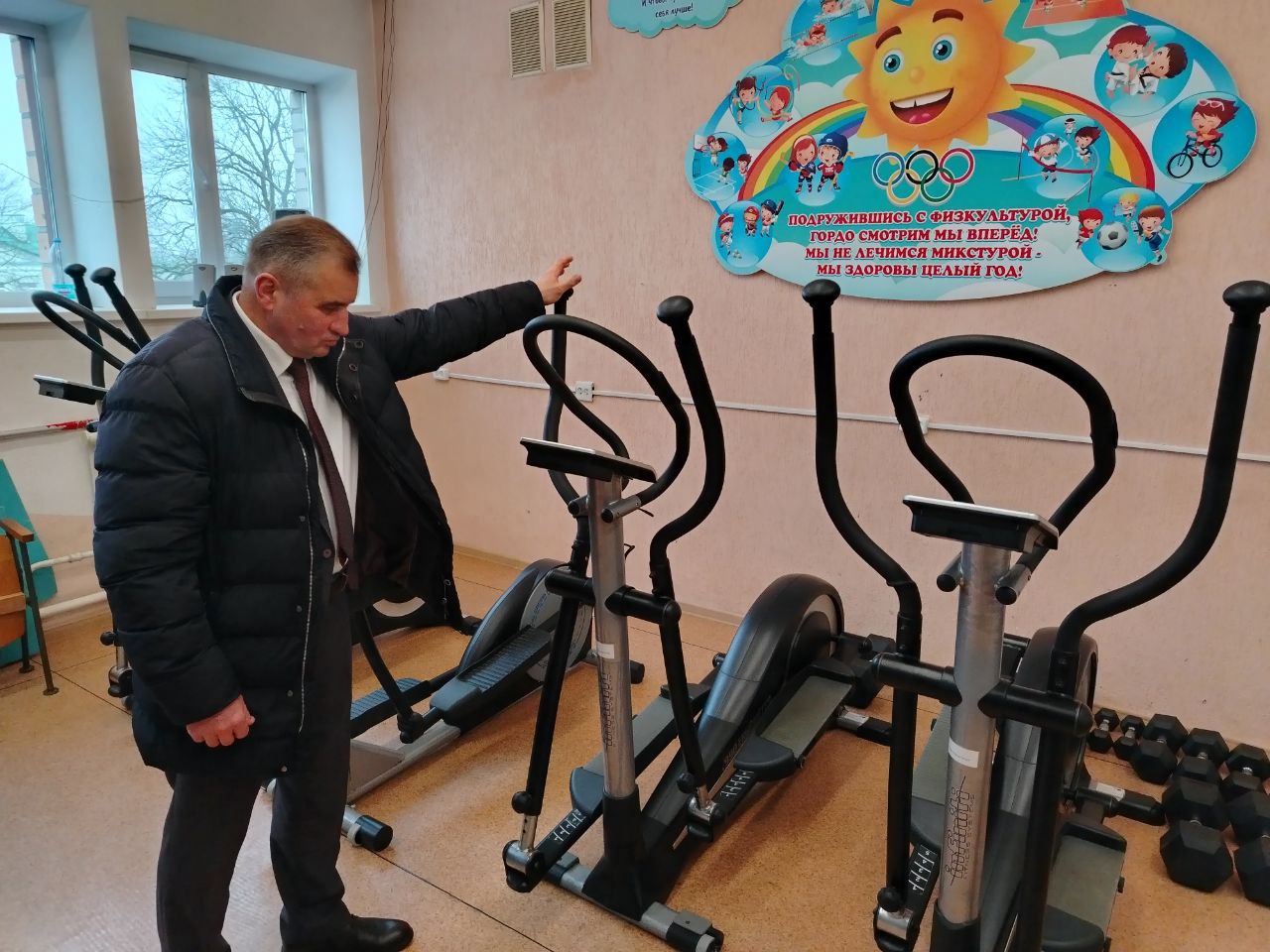 В канун Нового года в рамках акции «Профсоюзы – детям» ДЮСШ ППО ОАО «Пинскрайагросервис» принимала гостей