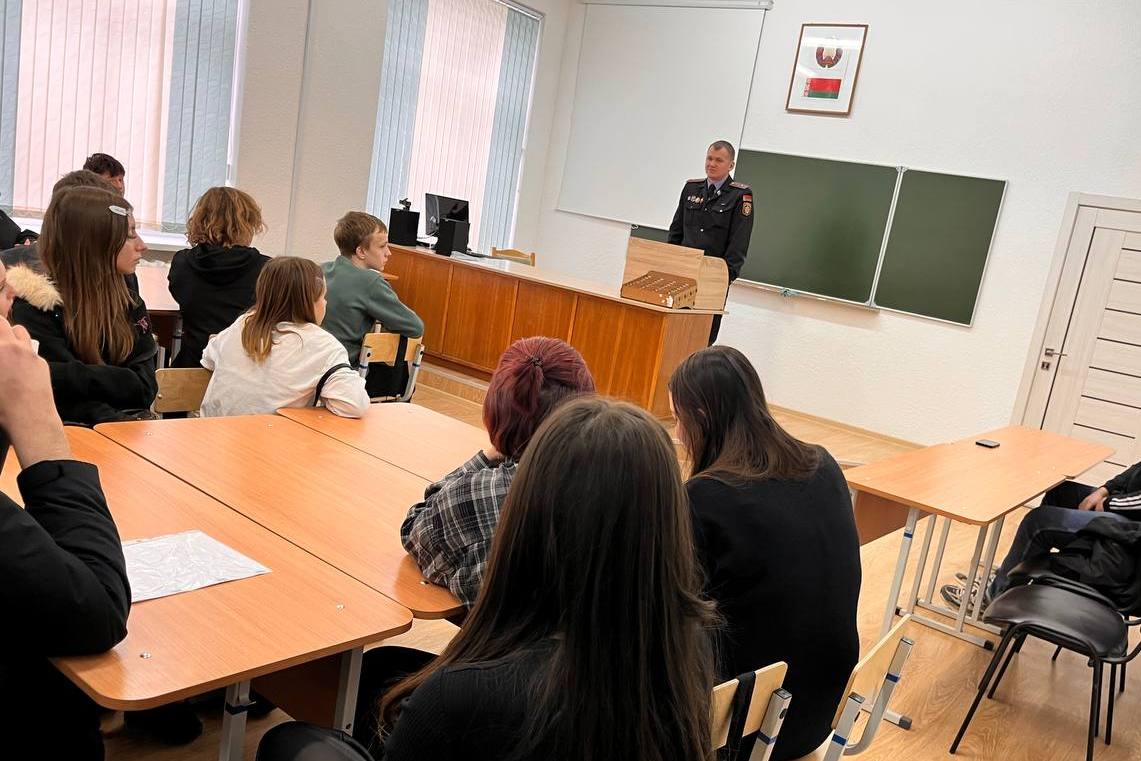 Телемост подростков с осужденными