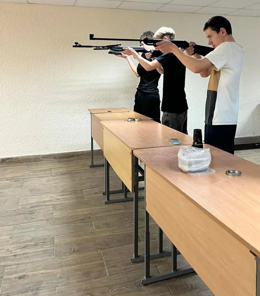 Школьники района в лидерах по зимнему многоборью